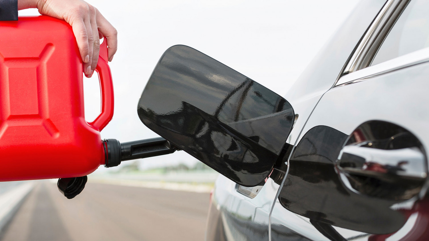 درخواست سوخت‌ رسانی سیار در زرین آباد